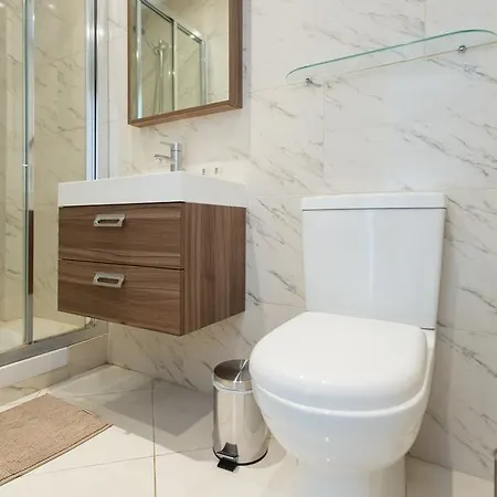 Cristiana Seaview With Shared Facilities * 利马索尔