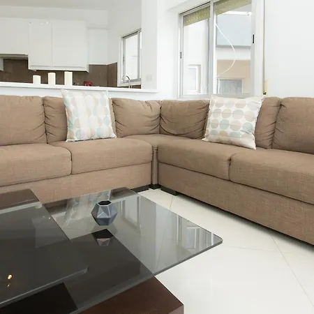 Cristiana Seaview With Shared Facilities Pensjonat Limassol